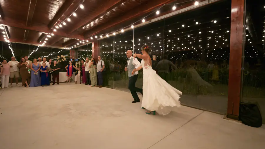 Miguel y Jeni bailando su primer baile
